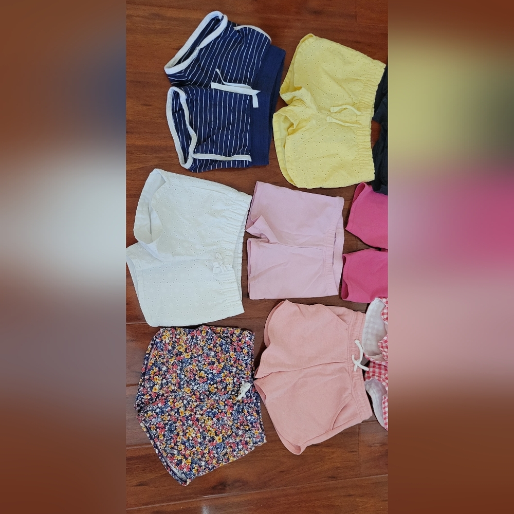 Girls shorts bundle - Picture 4 of 9
